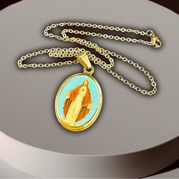 NEW Antique Vintage Yellow Gold-Plated Stainless Steel Savior Medallion Necklace - Picture 14 of 15